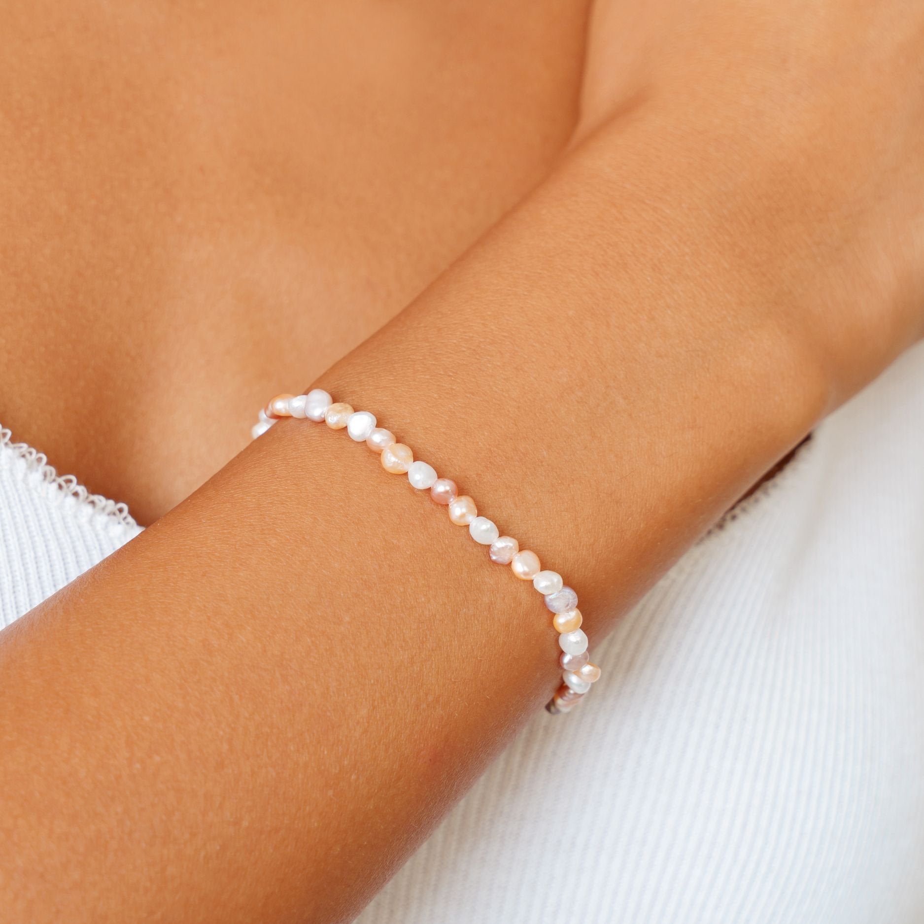 Rose Pearl Bracelet