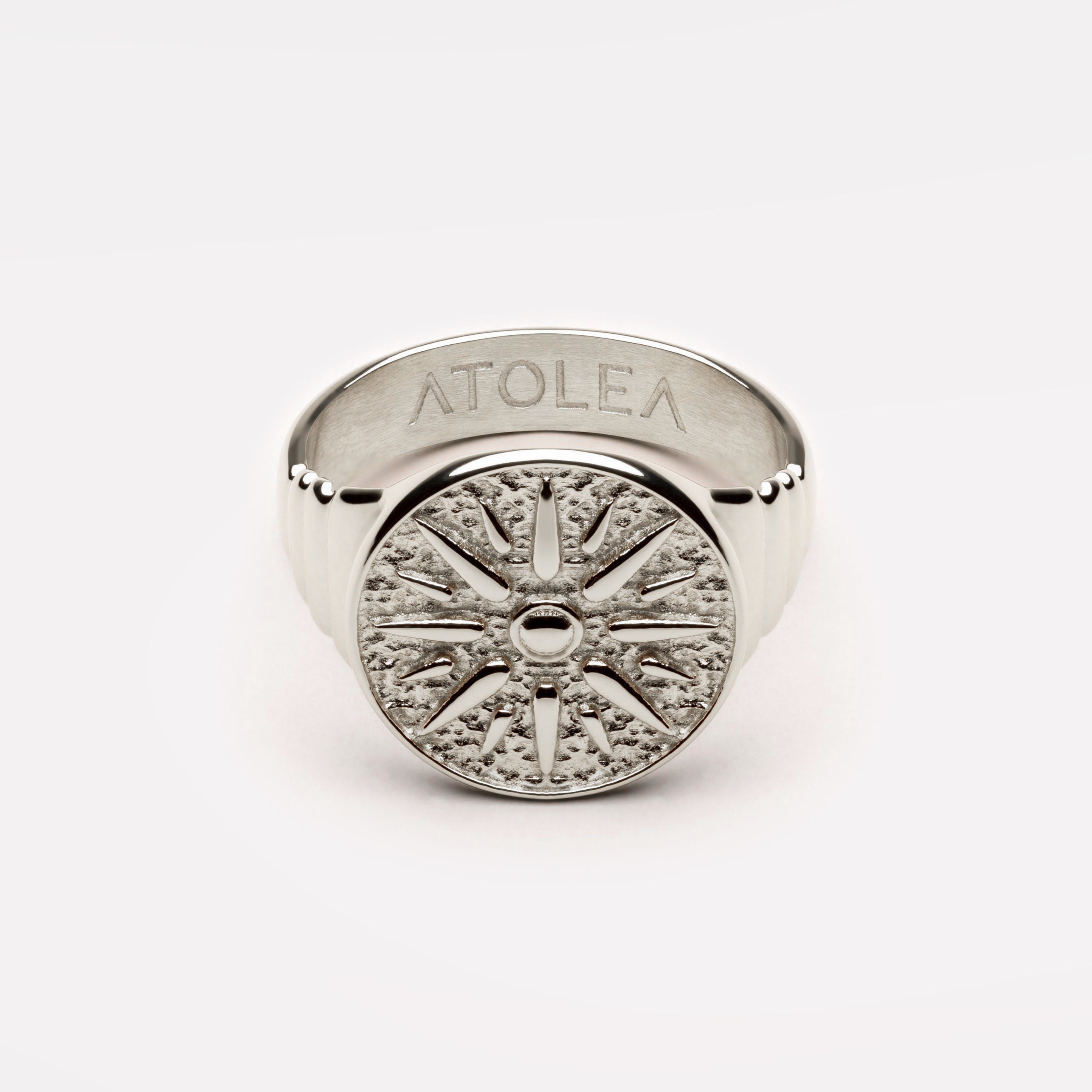 黄金の太陽の指輪